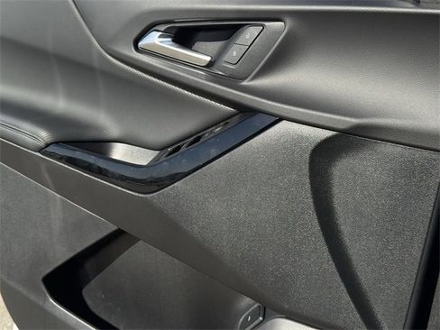 New 2026 Chevrolet Equinox LT w/ Convenience Package II image 22