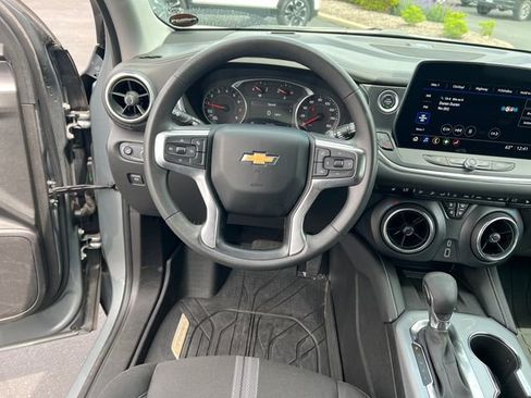 Certified 2024 Chevrolet Blazer LT w/ Convenience Package FWD image 13