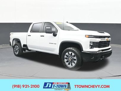 Used 2024 Chevrolet Silverado 2500 Custom w/ Custom Convenience Package