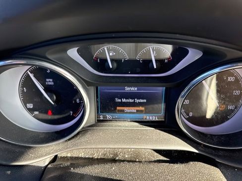 Used 2020 Buick Envision Essence image 5