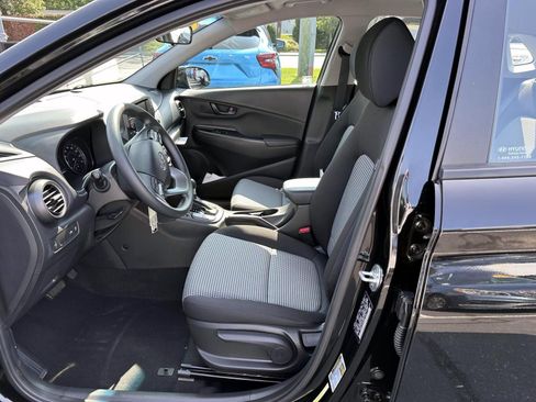 Used 2021 Hyundai Kona SE w/ Cargo Package AWD/4WD image 11