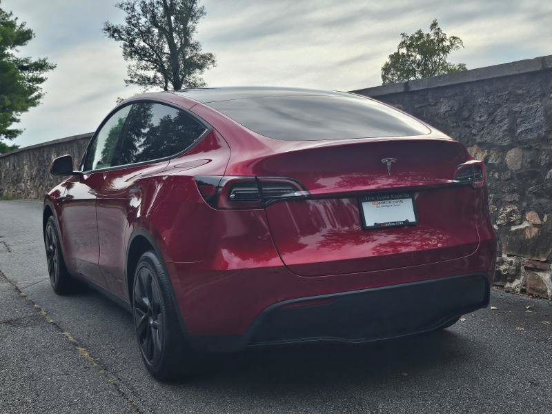 Used 2025 Tesla Model Y Long Range RWD image 13
