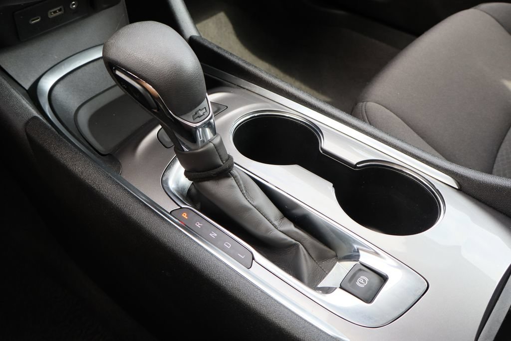 Used 2025 Chevrolet Malibu LT FWD image 19