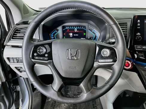 Used 2023 Honda Odyssey Touring image 14