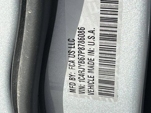 Used 2023 Jeep Grand Cherokee 4WD 4xe w/ Luxury Tech Group II image 19