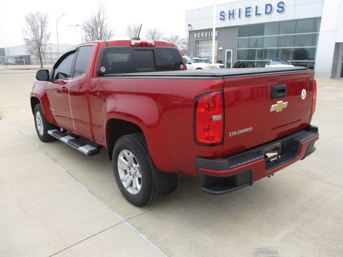 Used 2016 Chevrolet Colorado LT w/ LT Convenience Package image 4