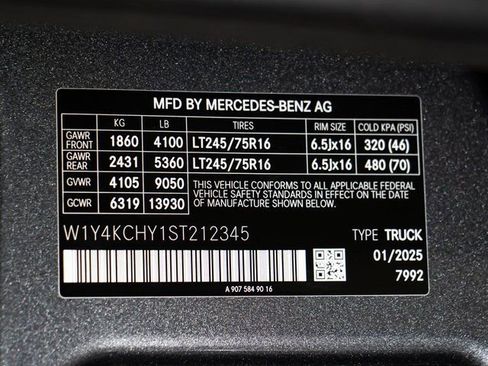 Used 2025 Mercedes-Benz Sprinter 2500 image 7