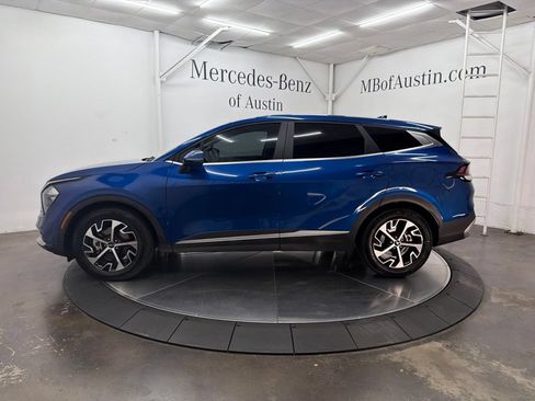 Used 2023 Kia Sportage EX FWD image 4