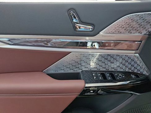 New 2026 BMW 740i xDrive AWD/4WD image 10