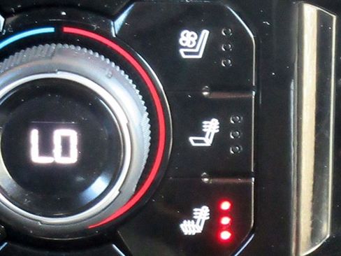 Used 2022 Chevrolet Silverado 1500 ZR2 w/ Technology Package image 35