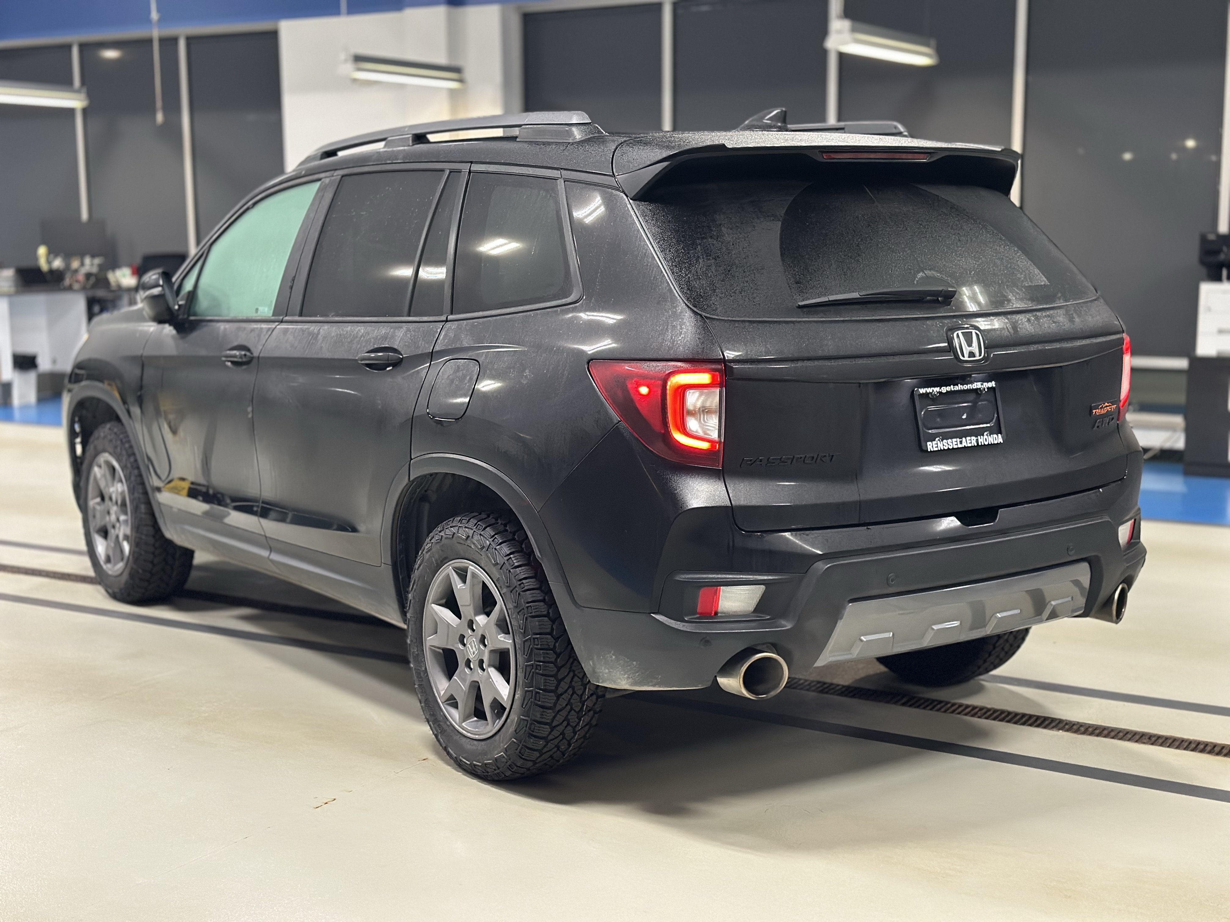 Used 2024 Honda Passport TrailSport image 6