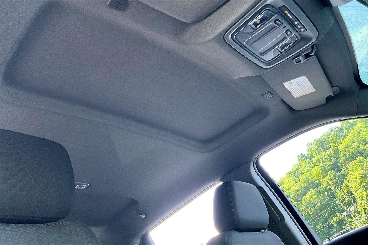 Used 2024 Chevrolet Silverado 2500 Custom w/ Custom Value Package AWD/4WD image 23