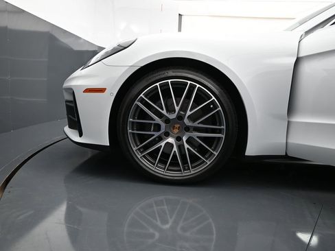 New 2026 Porsche Panamera 4 AWD/4WD image 6