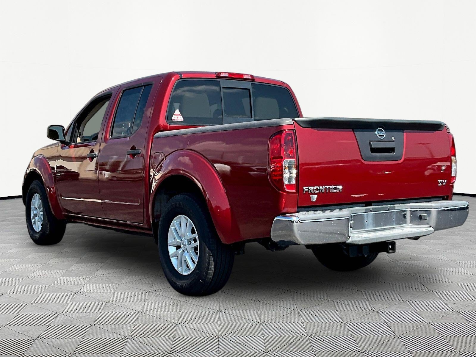Used 2018 Nissan Frontier SV RWD image 4