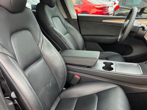 Used 2024 Tesla Model Y Long Range AWD/4WD image 16