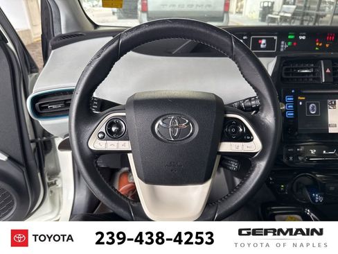 Used 2018 Toyota Prius Three image 17