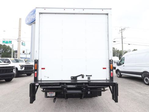 Used 2024 Isuzu NPR image 9