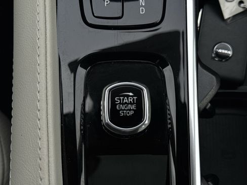 Used 2025 Volvo XC90 T8 Plus w/ Protection Package Premier image 17