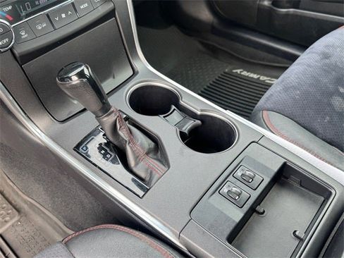 Used 2016 Toyota Camry XSE image 21