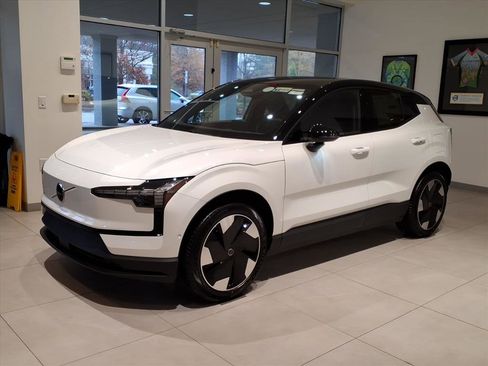 New 2026 Volvo EX30 Ultra image 5