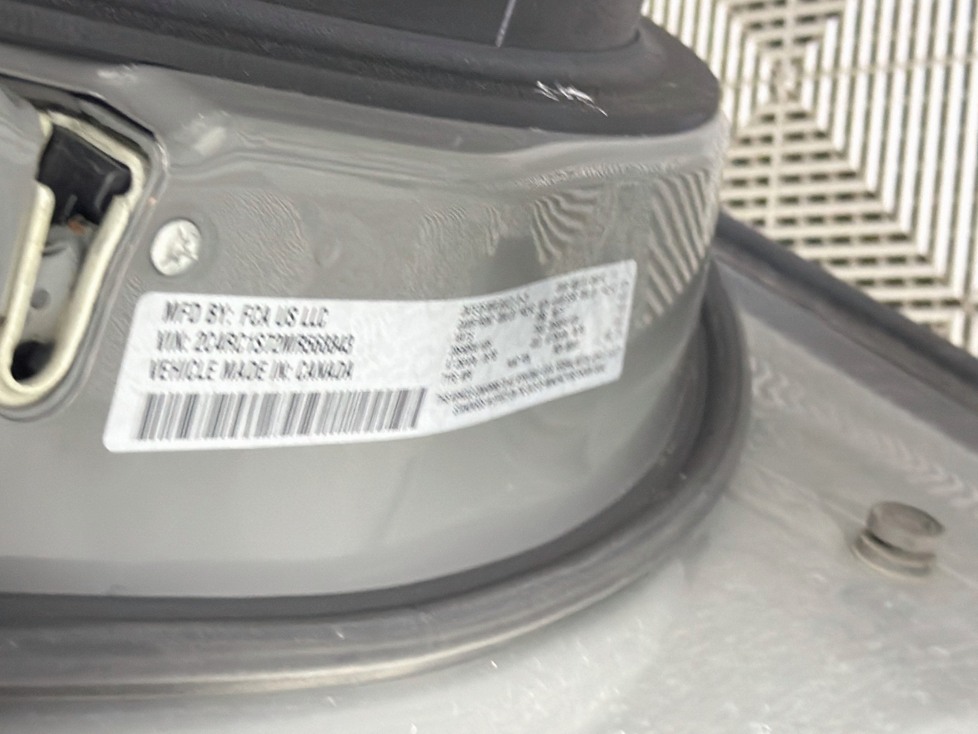 Used 2021 Chrysler Pacifica Limited w/ Uconnect Theater Family Group FWD image 12
