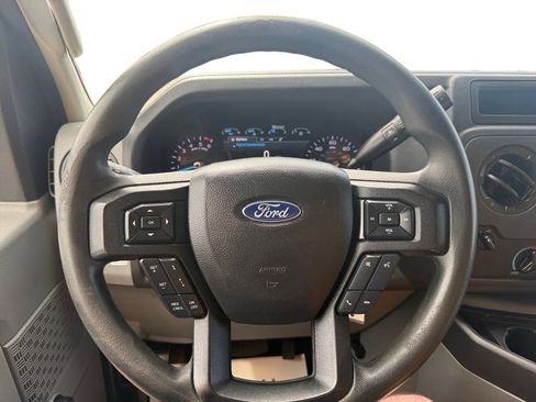 Used 2021 Ford E-350 and Econoline 350 Super Duty RWD image 12