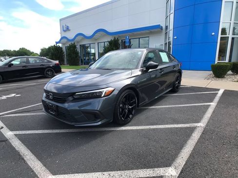 Certified 2024 Honda Civic Sport image 3