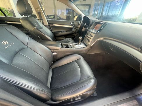 Used 2010 INFINITI G37 Journey w/ Premium Pkg image 35