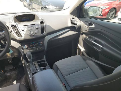 Used 2018 Ford Escape SE FWD image 16