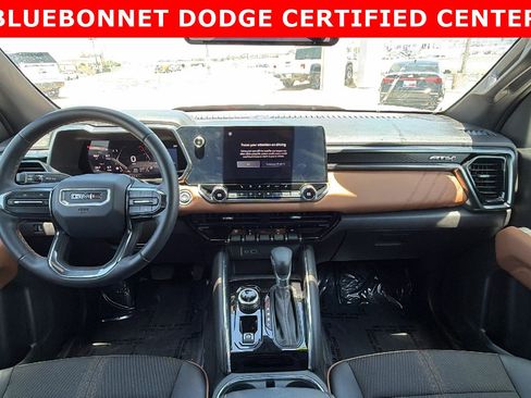 Used 2024 GMC Canyon AT4 w/ Technology Package AWD/4WD image 16