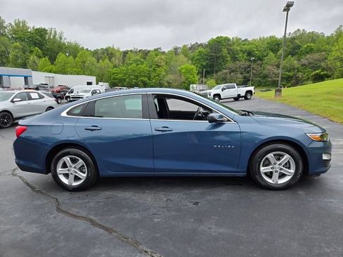Used 2024 Chevrolet Malibu LS FWD image 12