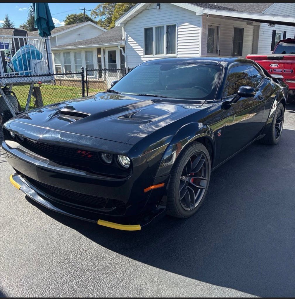 Used 2020 Dodge Challenger R/T Scat Pack RWD image 3