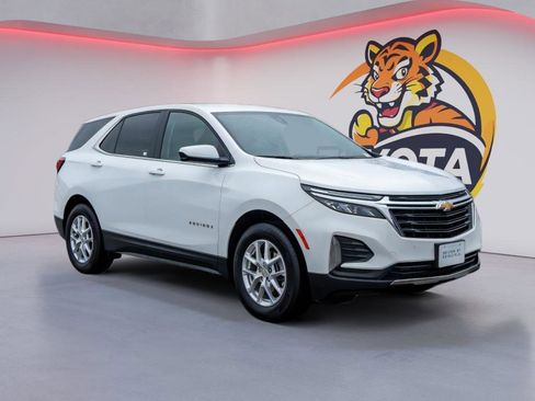 Used 2022 Chevrolet Equinox LT image 3
