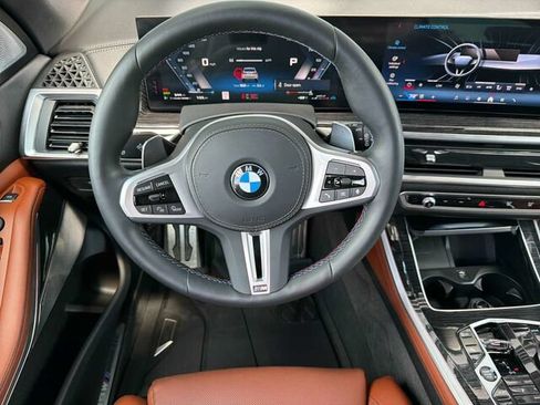 Used 2025 BMW X5 M60i AWD/4WD image 18
