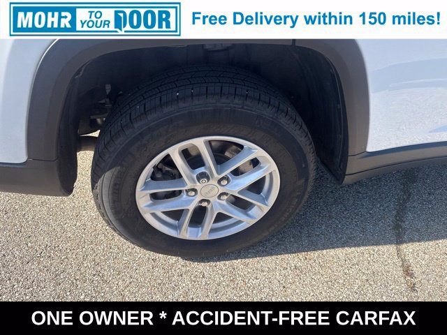 Used 2023 Jeep Grand Cherokee L Laredo AWD/4WD image 37