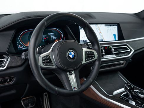 Used 2022 BMW X5 xDrive40i w/ M Sport Package AWD/4WD image 11