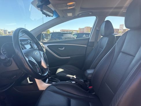 Used 2016 Hyundai Elantra GT w/ Option Group 03 image 17