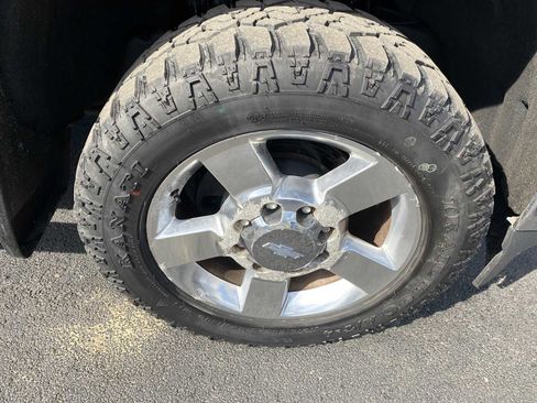 Used 2016 Chevrolet Silverado 2500 LT w/ All Star Edition image 46