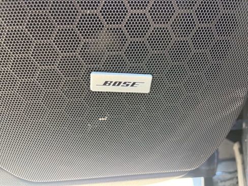 Used 2025 Cadillac XT5 Premium Luxury image 15