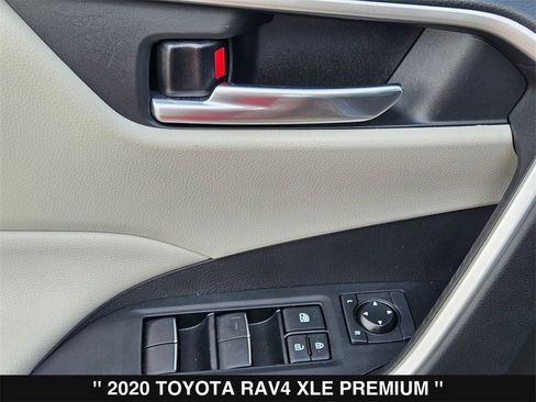 Used 2020 Toyota RAV4 XLE Premium image 15