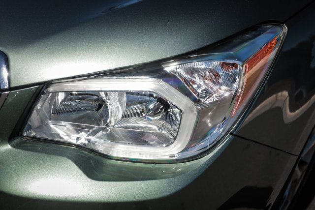 Used 2015 Subaru Forester 2.5i Touring w/ Eyesight & Navigation System AWD/4WD image 12