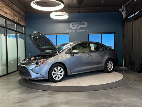 Used 2020 Toyota Corolla LE image 23