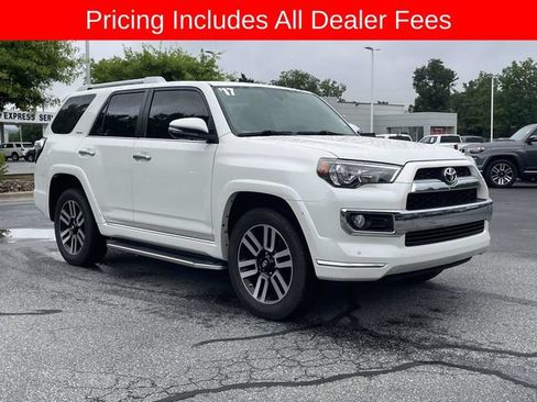 Used 2017 Toyota 4Runner Limited AWD/4WD image 7