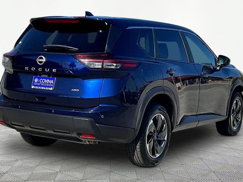 Used 2025 Nissan Rogue SV AWD/4WD image 6
