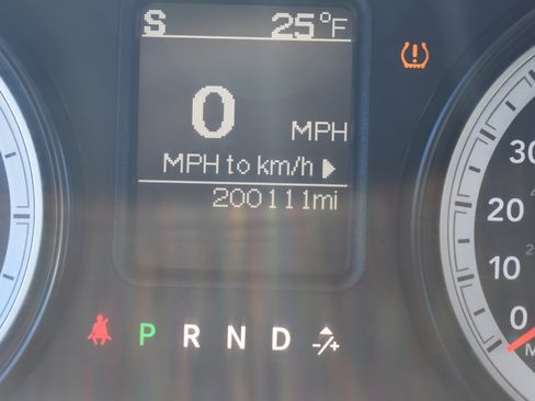 Used 2015 RAM 2500 Tradesman w/ Chrome Appearance Group image 34