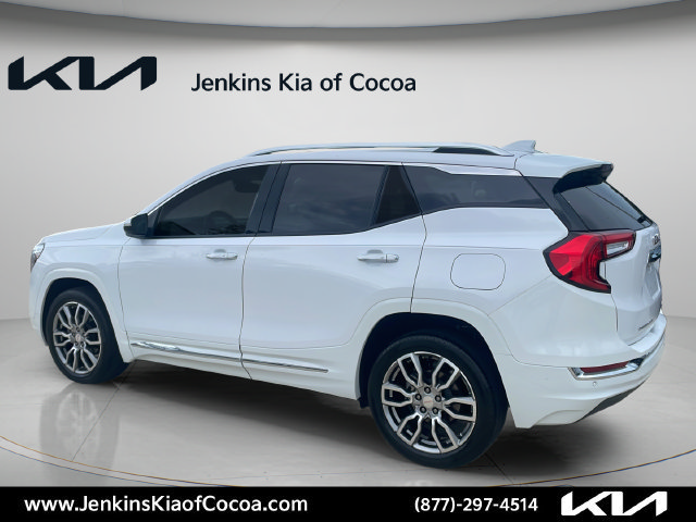 Used 2023 GMC Terrain Denali AWD/4WD image 8