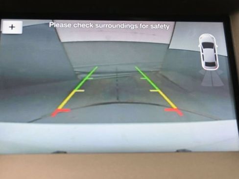 Used 2017 Ford Edge SEL w/ Equipment Group 201A AWD/4WD image 31