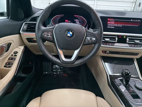 Used 2022 BMW 330i Sedan w/ Driving Assistance Package image 21