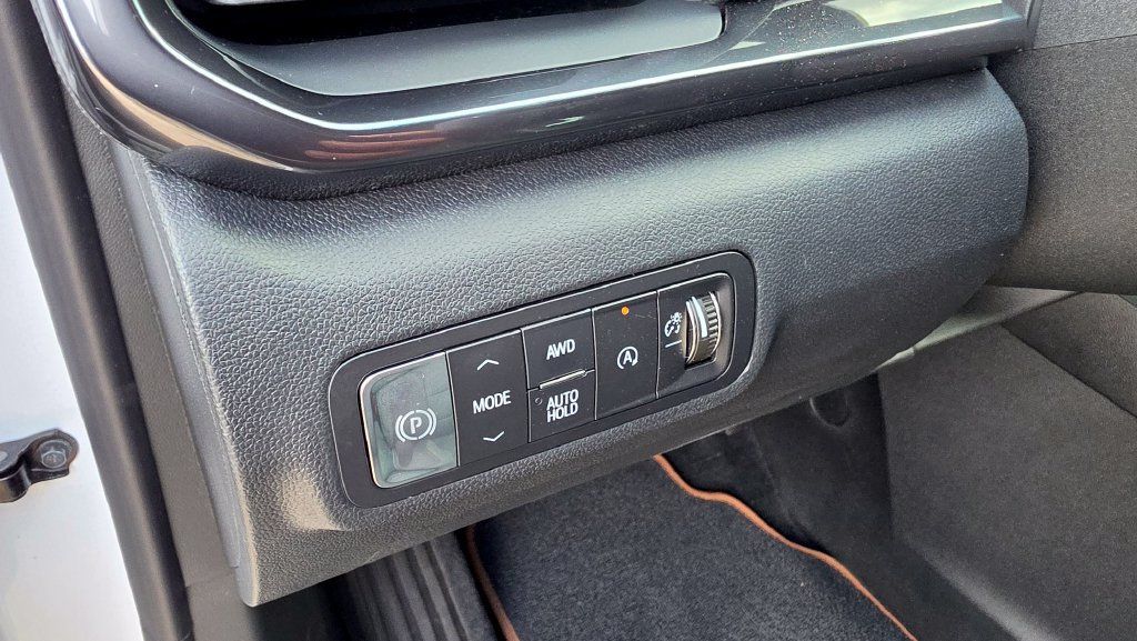 New 2026 GMC Terrain AT4 w/ Convenience Package III AWD/4WD image 11