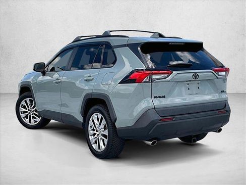 Used 2020 Toyota RAV4 XLE Premium FWD image 13